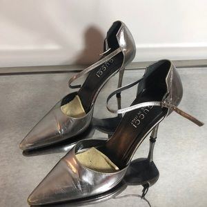 Vintage Gucci Silver Pointy Toe Pumps Sz 8.5